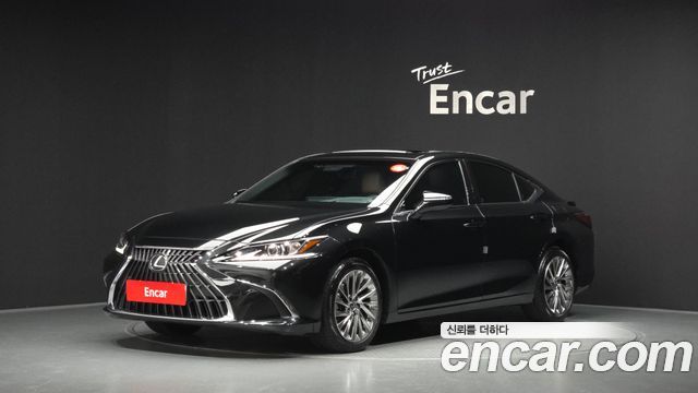 Lexus ES 2023