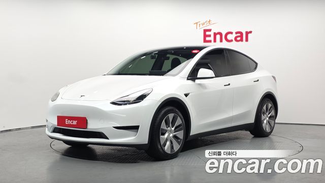 Tesla Model Y 2023