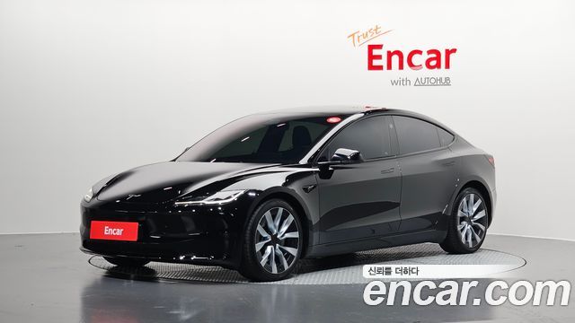 Tesla Model 3 2024
