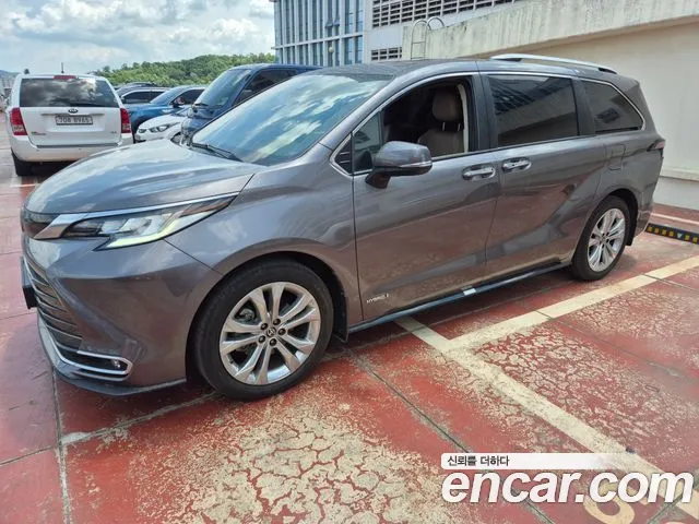 Toyota Sienna 2021