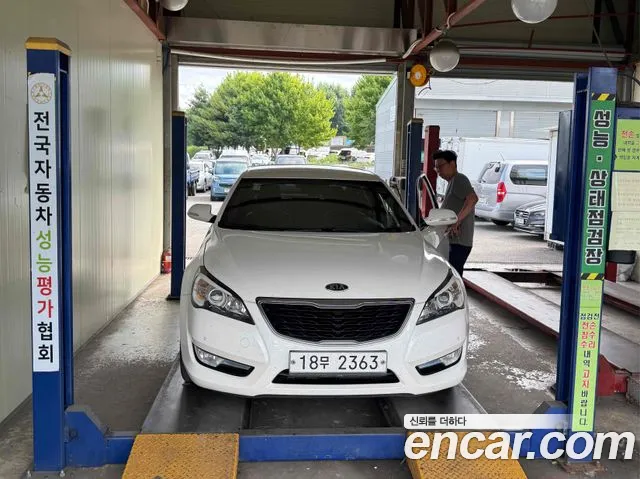 Kia K7 2011