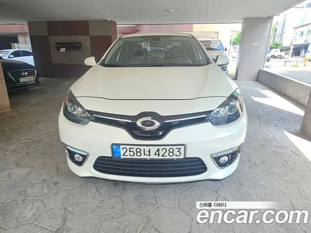 Renault SM3 2016