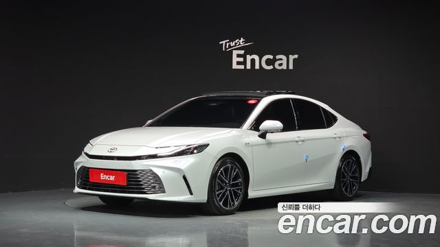 Toyota (XV80) 2025