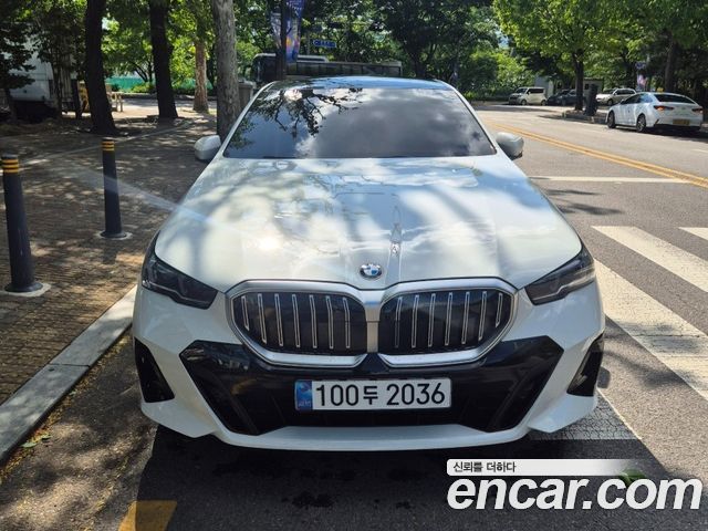 BMW 5 (G60) 2025