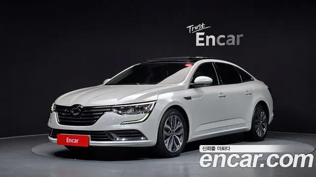 Renault SM6 2016