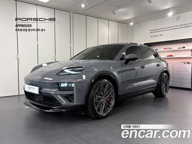 Porsche EV 2025