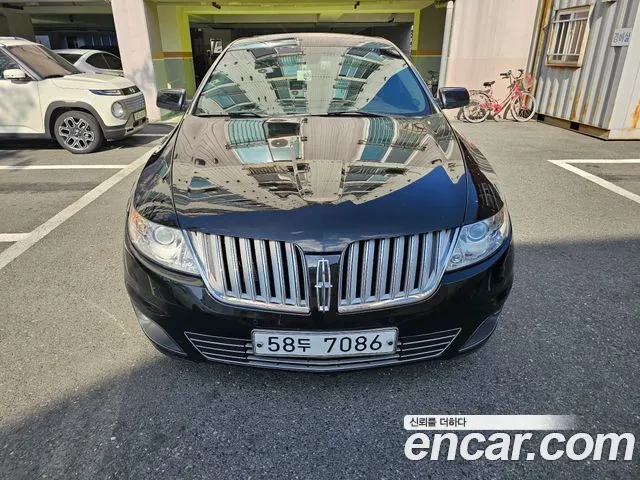 Lincoln MKS 2012