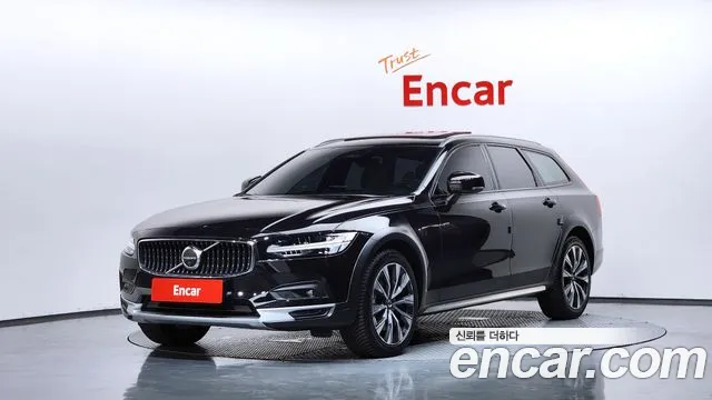 Volvo V90 2024