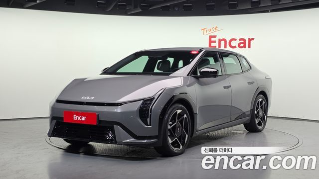 Kia EV4 2025