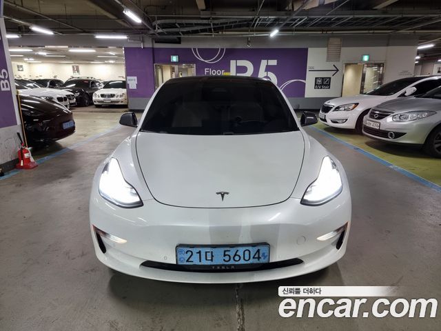 Tesla Model 3 2020