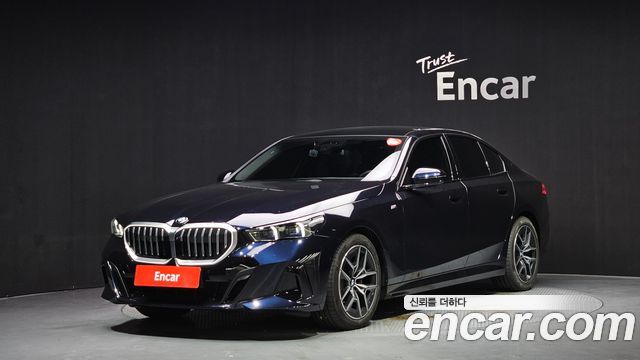 BMW 5 (G60) 2025