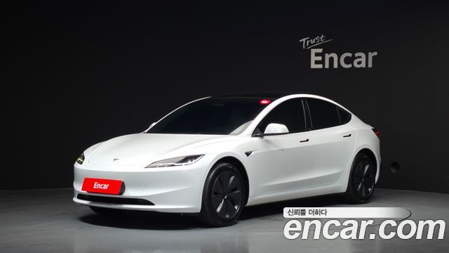 Tesla Model 3 2024