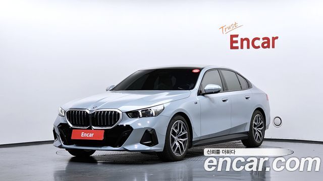 BMW 5 (G60) 2025