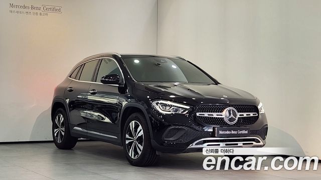 Mercedes-Benz GLA-Class 2021