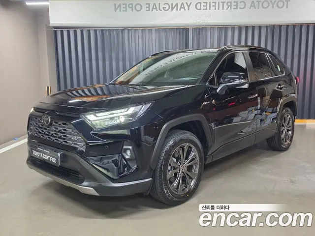 Toyota RAV4 2025