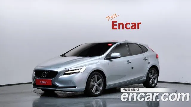 Volvo V40 2017