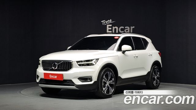 Volvo XC40 2021