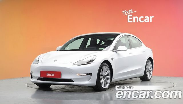 Tesla Model 3 2020