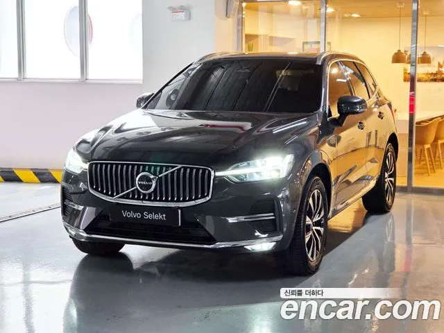 Volvo XC60 2025
