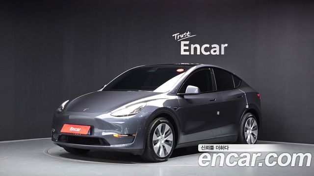 Tesla Y 2021