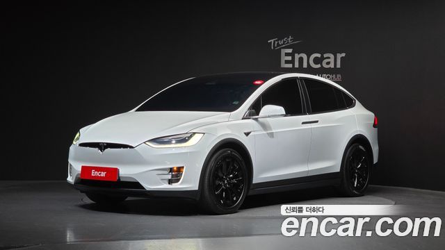 Tesla Model X 2020
