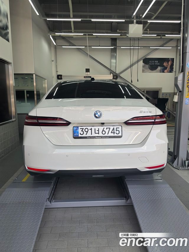 BMW 5 (G60) 2026