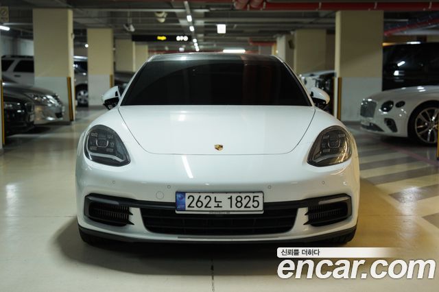 Porsche (971) 2018