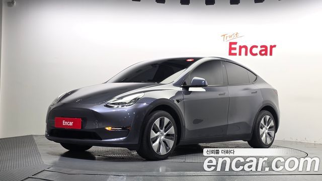 Tesla Model Y 2022