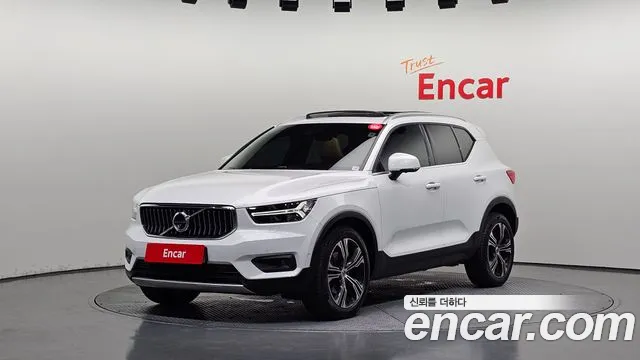 Volvo XC40 2021