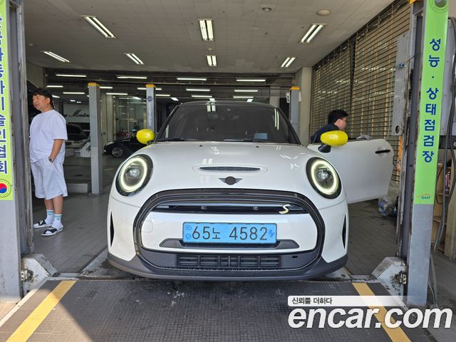 MINI Cooper 2023