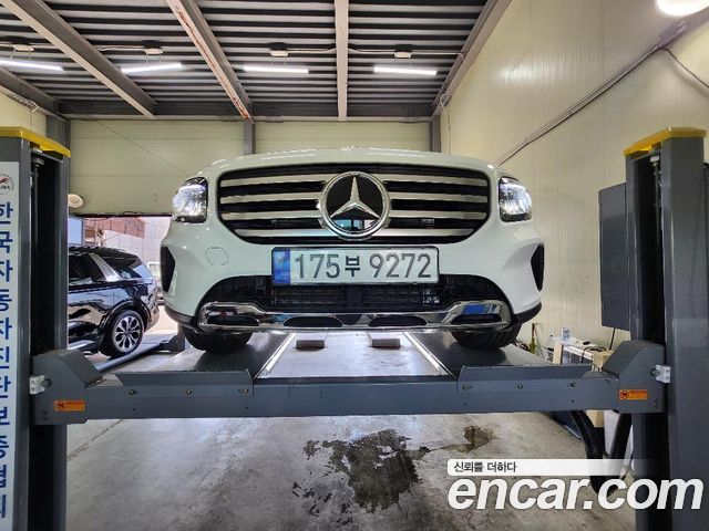 Mercedes-Benz GLB- X247 2024