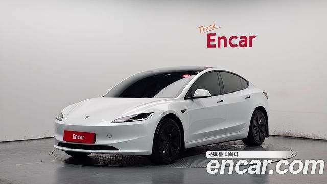 Tesla Model 3 2024
