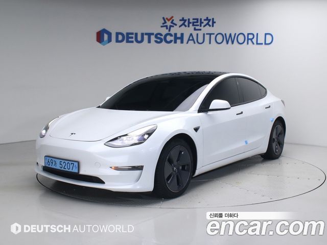 Tesla Model 3 2022