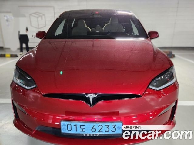 Tesla X 2023