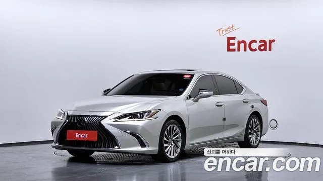 Lexus ES 2018