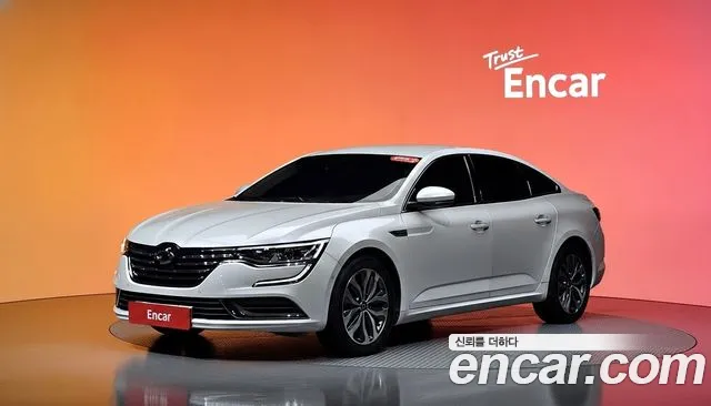 Renault SM6 2016