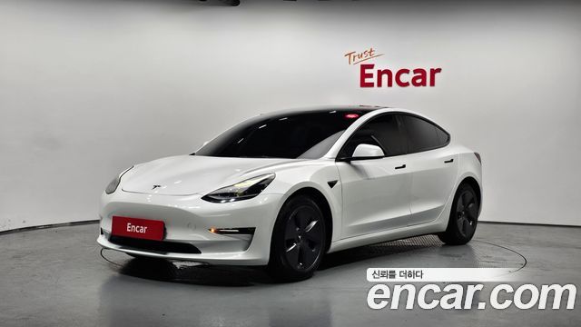 Tesla Model 3 2022