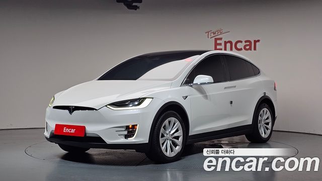 Tesla Model X 2020