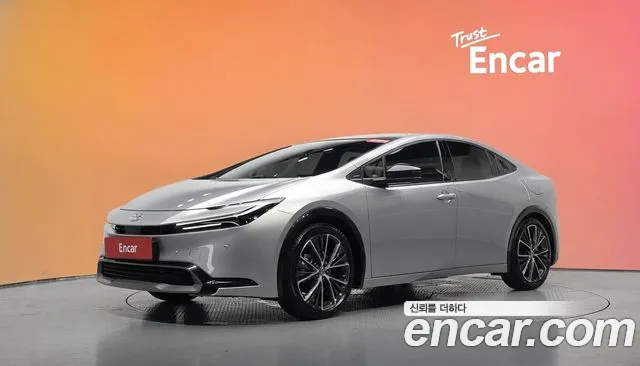 Toyota Prius 2025