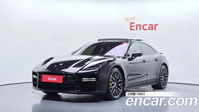 Porsche Panamera 2025