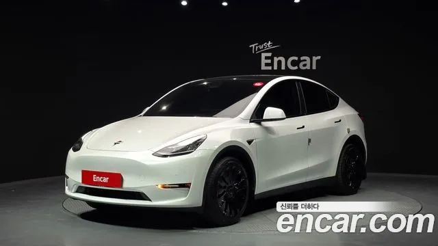 Tesla Model Y 2022