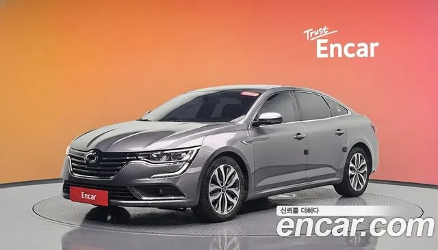 Renault SM6 2016