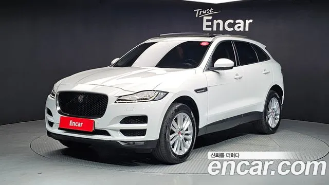 Jaguar F-PACE 2019