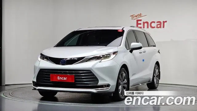 Toyota Sienna 2024