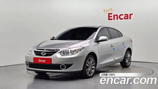 Renault SM3 2012