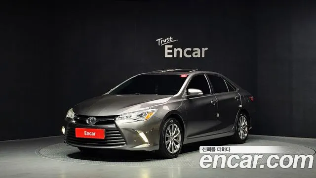 Toyota Camry 2016