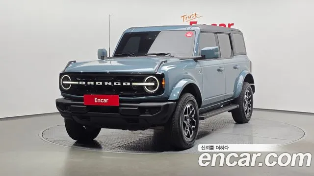 Ford Bronco 2022