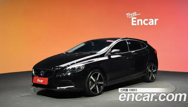Volvo V40 2016