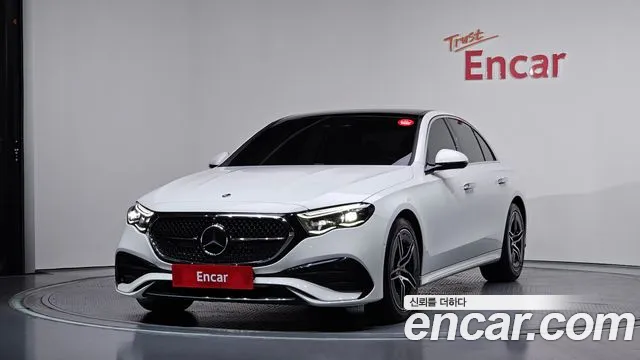 Mercedes-Benz E-Class 2024
