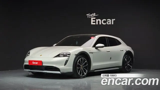 Porsche Taycan 2022